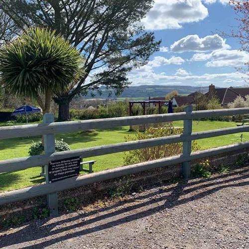 pub-beer-garden-700x700